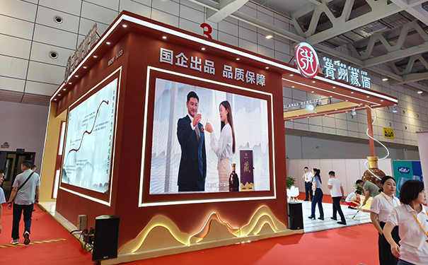 酒类展台如何设计更有亮点与质感