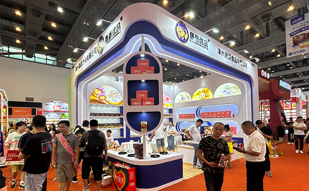 如何做出配色漂亮且丰富的小面积展台